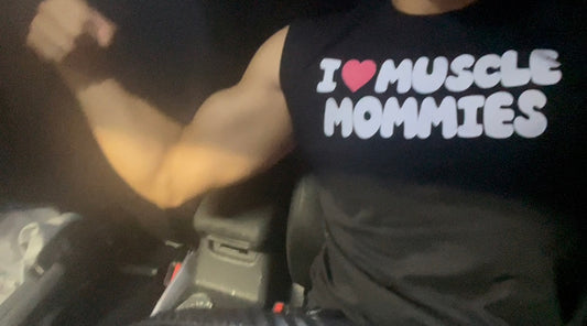 I ❤️ Muscle Mommies